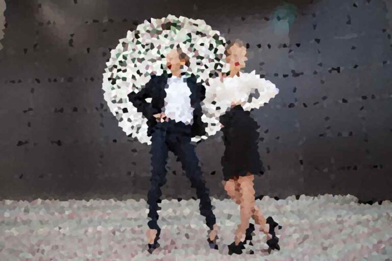 Bold Colors and Patterns That Are Trending This Season